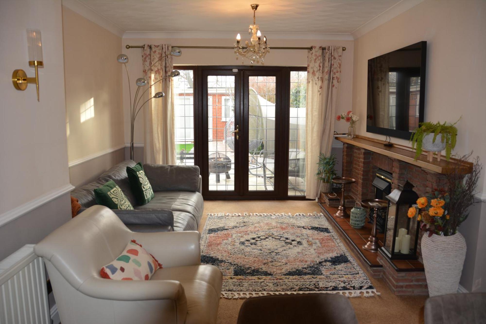 Cozy, Modern, Spacious 4 Bedroom House In London 罗姆福特 外观 照片